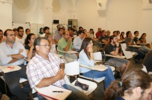 Alumnos del curso ‘Cultivo y valoración de microalgas’ en la sede de la UNIA, Sevilla