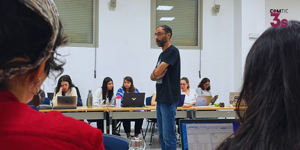 Curso de Gestión de Servidores y Páginas Web para Mujeres en la Universidad de Sevilla