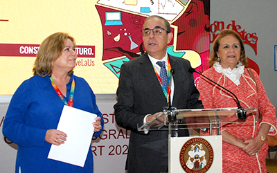 La presidenta del CSUS, asiste a la inauguración del Salón del Estudiante