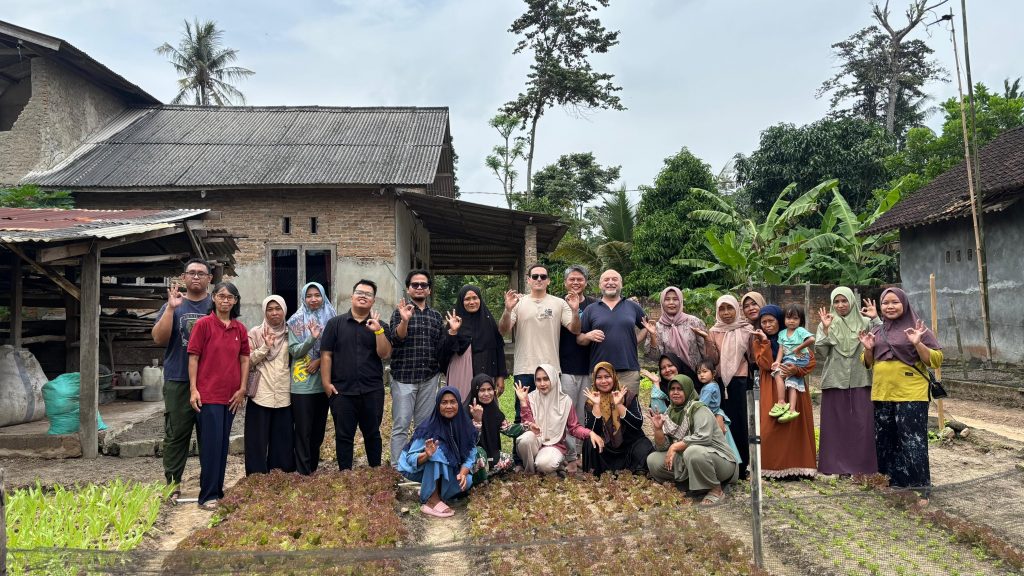 isited women’s and youth associations engaged in organic agricultural production